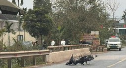 Nam thanh niên chưa rõ danh tính gặp tai nạn tử vong trên đường