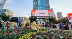 Vietcombank tiếp tục đồng hành cùng Đường hoa Nguyễn Huệ 2026, góp sắc xuân giữa lòng TP HCM