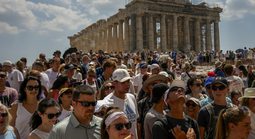 Du lịch "không cần suy nghĩ" lên ngôi trong năm 2026