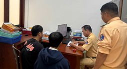 Xử lý thanh niên bốc đầu xe máy để quảng cáo cho tiệm sửa xe