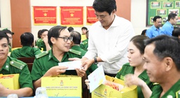 Tết đầm ấm đến với người lao động khó khăn tại TPHCM