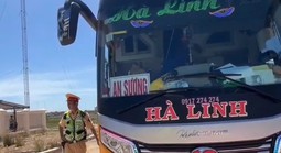 Tin nhắn của người dân giúp CSGT phát hiện xe giường nằm nhồi nhét người trên cao tốc