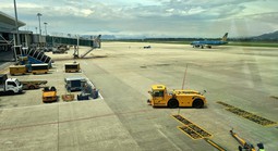 Flycam bay trái phép, đường băng sân bay Đà Nẵng phải tạm ngưng