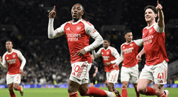 Arsenal thắng nghiền ép Tottenham, Eze rực sáng ở derby Bắc London