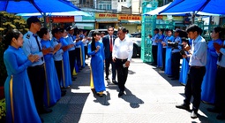 Chủ tịch UBND tỉnh Khánh Hòa thăm và làm việc tại Công ty Yến sào Khánh Hòa