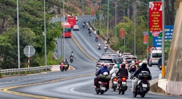 Du khách thong thả rời Đà Lạt sau kỳ nghỉ Tết Nguyên đán