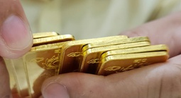 Sáng 23-2, giá vàng tăng 1,6 triệu đồng/lượng, giá bạc cũng tăng vọt
