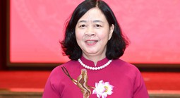 Bà Bùi Thị Minh Hoài ứng cử đại biểu Quốc hội khóa XVI tại tỉnh Phú Thọ