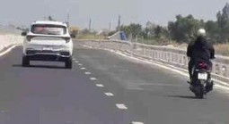 Phát hiện xe máy chạy trên cao tốc nhờ tin báo qua VNeID