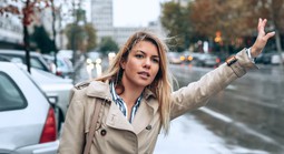 Việt Nam lọt tốp bị than phiền về taxi “chặt chém” nhất