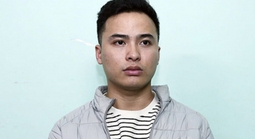 Bắt tài xế ô tô vi phạm nồng độ cồn, tăng ga kéo theo CSGT khoảng 500 m