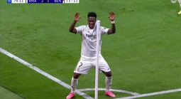 Real Madrid trả giá đắt cho tấm vé vòng 1/8 Champions League