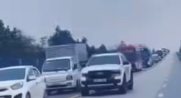 Bất ngờ danh tính tài xế bán tải đi vào làn ngược chiều, liên tục nháy đèn pha trên cao tốc