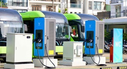 VinBus tiếp nhận 7 tuyến xe buýt điện tại TPHCM