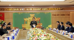 Bộ trưởng Lương Tam Quang thăm, chúc Tết đảng bộ, chính quyền và nhân dân tỉnh Hưng Yên