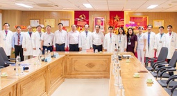 Tự hào, tri ân thầy thuốc Việt Nam