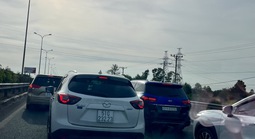 Làm gì để giảm ùn tắc giao thông? (*): Siết chế tài, phủ công nghệ