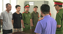 Khởi tố chủ quán cơm niêu và nhân viên đánh du khách từ mâu thuẫn đậu xe