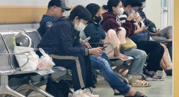 Bác sĩ gọi điện xin lỗi người bệnh về sự chậm trễ