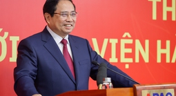 Thủ tướng: Năng lực quản trị là "đầu tàu", đội ngũ cán bộ là "người cầm lái"