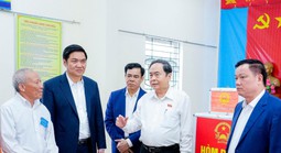 Chủ tịch Quốc hội kiểm tra công tác chuẩn bị bầu cử tại Nghệ An