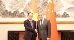 Đặc Phái viên của Tổng Bí thư hội đàm với Bộ trưởng Ngoại giao Trung Quốc