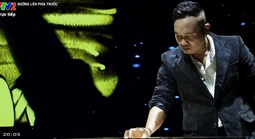 Ấn tượng nghệ sĩ tranh cát Nguyễn Tiến