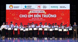 350 suất học bổng tiếp sức học sinh vượt khó tại Đồng Nai