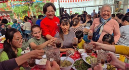 Người lao động vui xuân, đón Tết