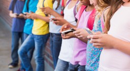 Pháp sắp "soi" trò chơi điện tử bạo lực