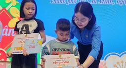 "Tết cho em" đến với con công nhân có hoàn cảnh khó khăn