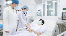 Trải thảm đỏ đón bác sĩ giỏi