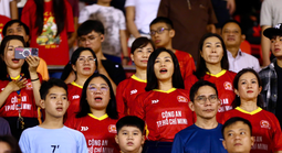 Làm khó… khán giả!