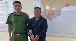 Vợ không cho mua thêm rượu, người đàn ông tạt xăng đốt vợ và cháu