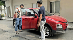 Nhộn nhịp cho thuê xe điện dịp Tết