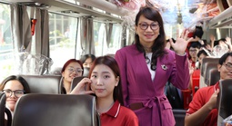 "Hành trình mùa xuân" đưa sinh viên về quê đón Tết
