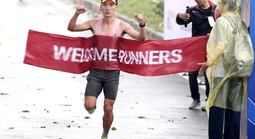 Nguyên Thanh, Hồng Lệ lập kỳ tích marathon