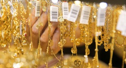 Giá vàng hôm nay 9-2: Vàng, bạc đều tăng vọt