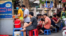 Bộ Y tế cảnh báo loạt nguy cơ từ thức ăn đường phố