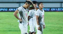 Thua trắng 7 bàn trước Trung Quốc, U17 Indonesia bị đánh giá ”thảm hại”