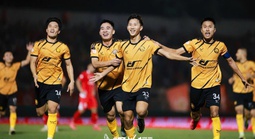 Bất ngờ vòng 13 V-League: Khi “kẻ yếu” lên tiếng