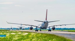 Nhiều chuyến bay Trung Đông bị ảnh hưởng, 3 máy bay mắc kẹt tại Nội Bài