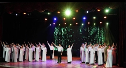 Khởi động chuỗi hoạt động tưởng niệm 100 năm ngày mất cụ Phan Châu Trinh