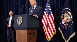 Tổng thống Donald Trump đe dọa trừng phạt Iran gấp 20 lần