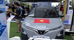 Vingroup hỗ trợ khách hàng giảm áp lực giá xăng dầu