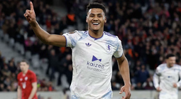 Ollie Watkins tỏa sáng, Aston Villa chiếm lợi thế tại Europa League