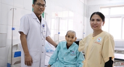 Bệnh nhân 106 tuổi được thay khớp háng thành công