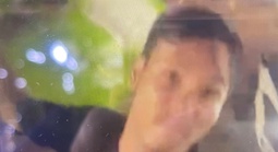 Tài xế giao hàng ở TPHCM bị người lạ lao vào đánh