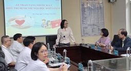 Thuốc giải độc 8.000 USD/lọ WHO hỗ trợ kịp thời, bác sĩ và người nhà ở Đà Nẵng cùng xúc động