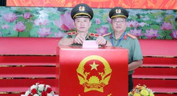 Hơn 2.000 cử tri thuộc lực lượng Công an TP Cần Thơ đi bầu cử sớm